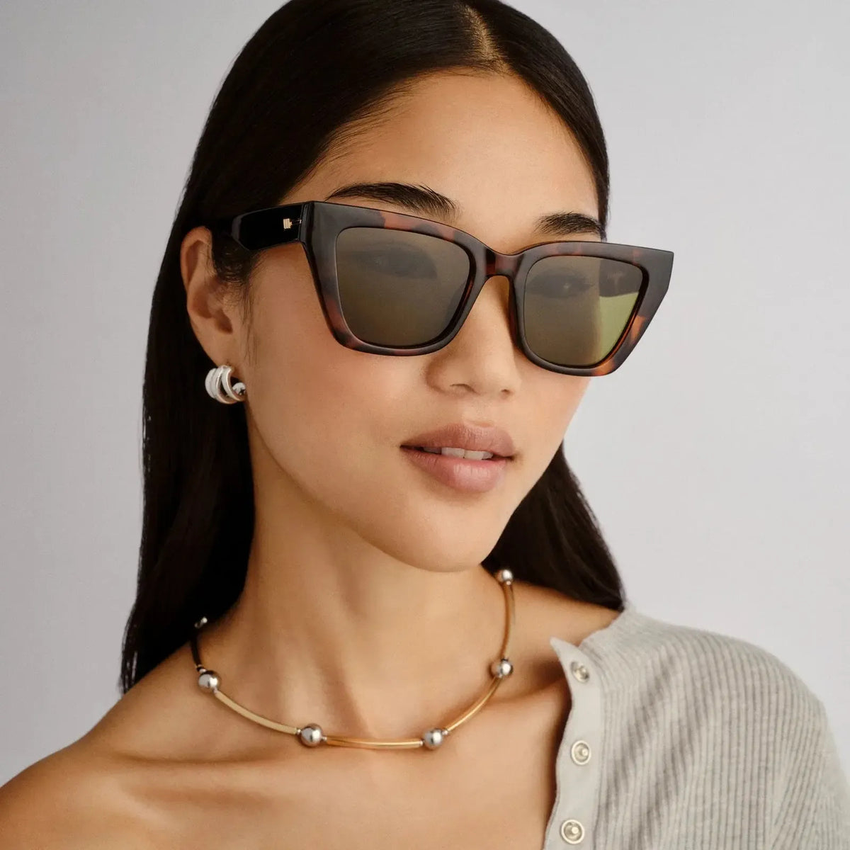 Le Specs Le Coeur - Dark Tort-Hand In Pocket