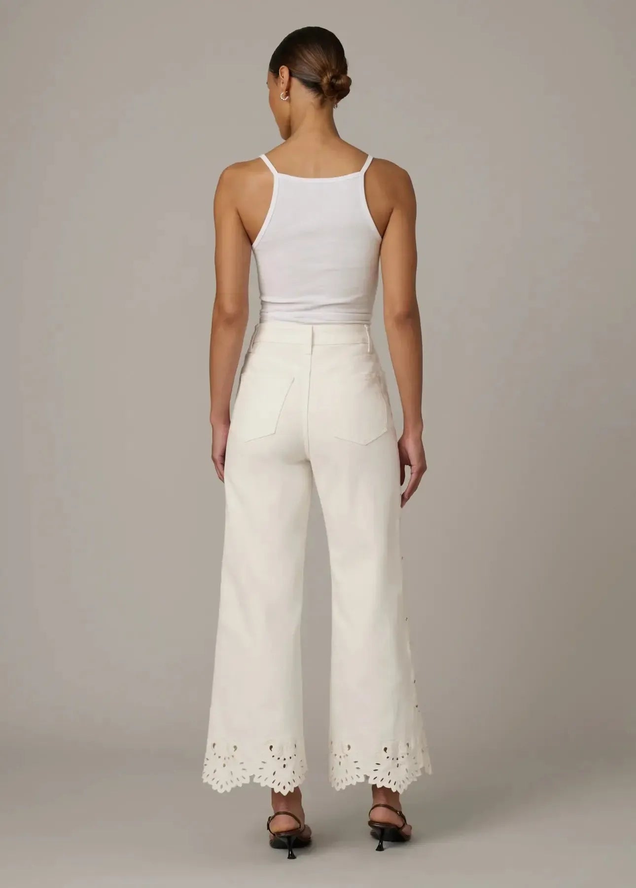 Joe's Jeans The Mia Ankle W/ Placed Broderie - Ecru Floral-Hand In Pocket