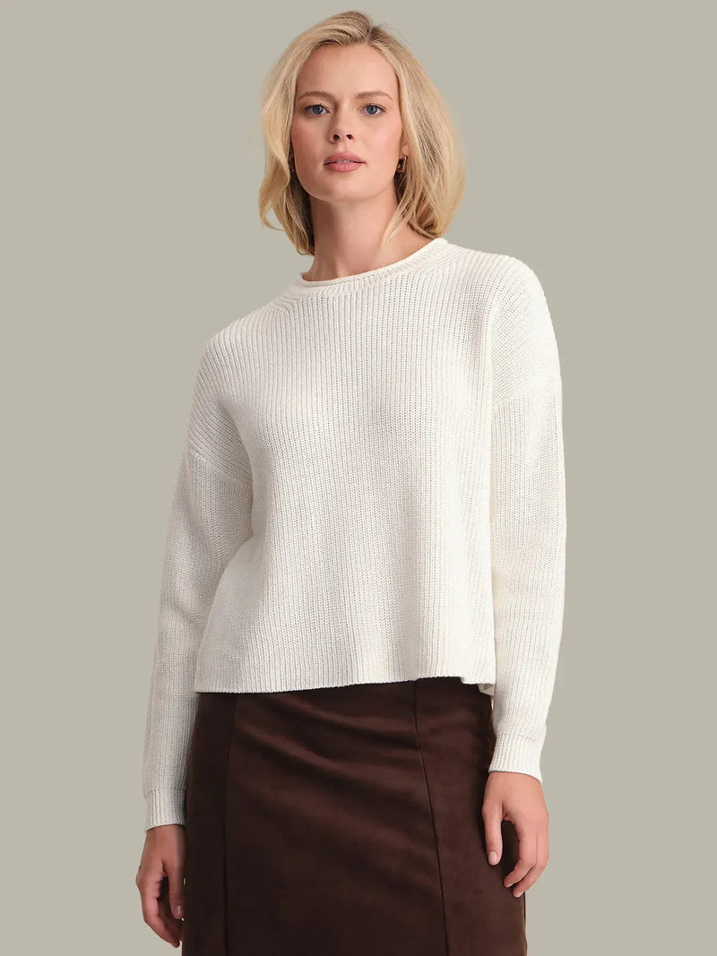 525 Daphne Cropped PO- Chalk-Hand In Pocket