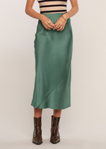 Heartloom Sheridan Skirt - Grass-Hand In Pocket