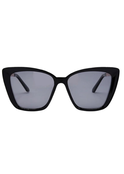 I-SEA Aloha Fox Sunglasses-Black-Hand In Pocket