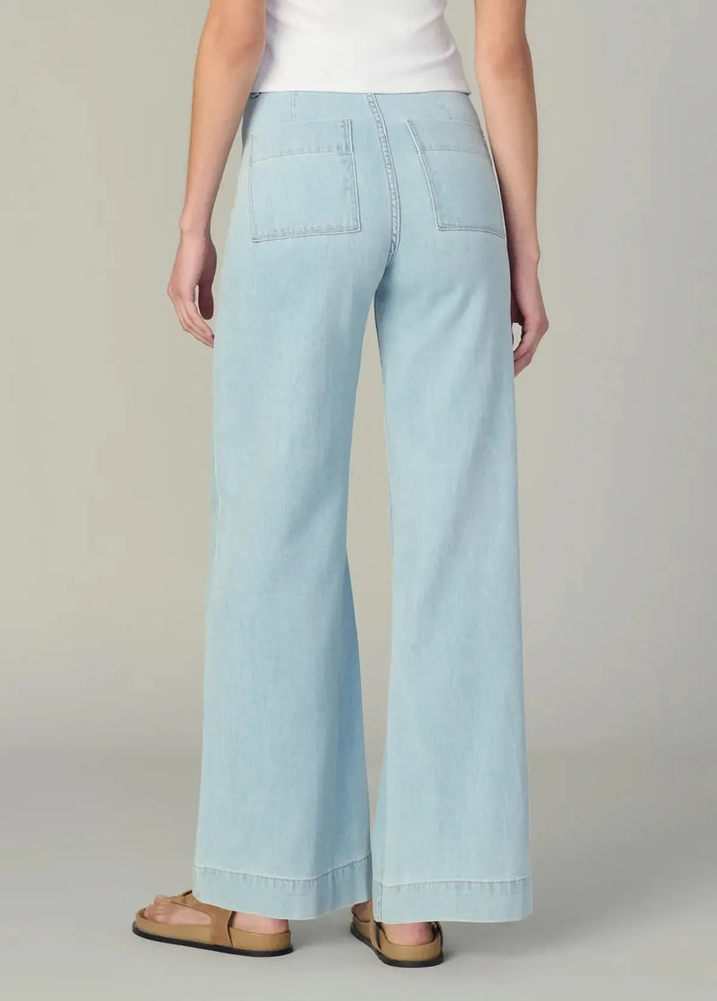 Joes Jeans The Mia w/ Slant Pockets- Like Minded-Hand In Pocket