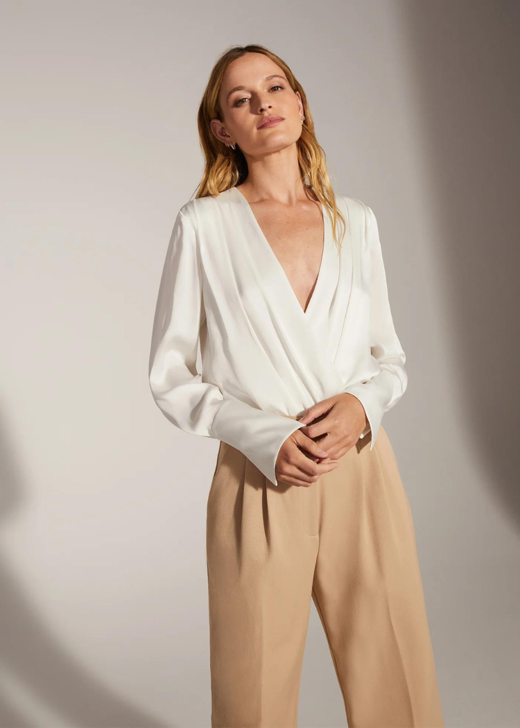 Favorite Daughter The Date Blouse- Ivory Trunk Show- FD Trunk Show-Hand In Pocket