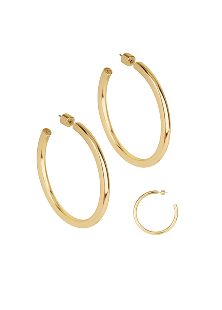 Sarita Metal Hoops-Gold-Hand In Pocket