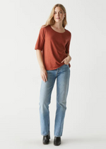 Dua Tee - Pecan-Hand In Pocket