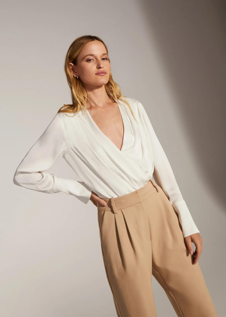 Favorite Daughter The Date Blouse- Ivory Trunk Show- FD Trunk Show-Hand In Pocket