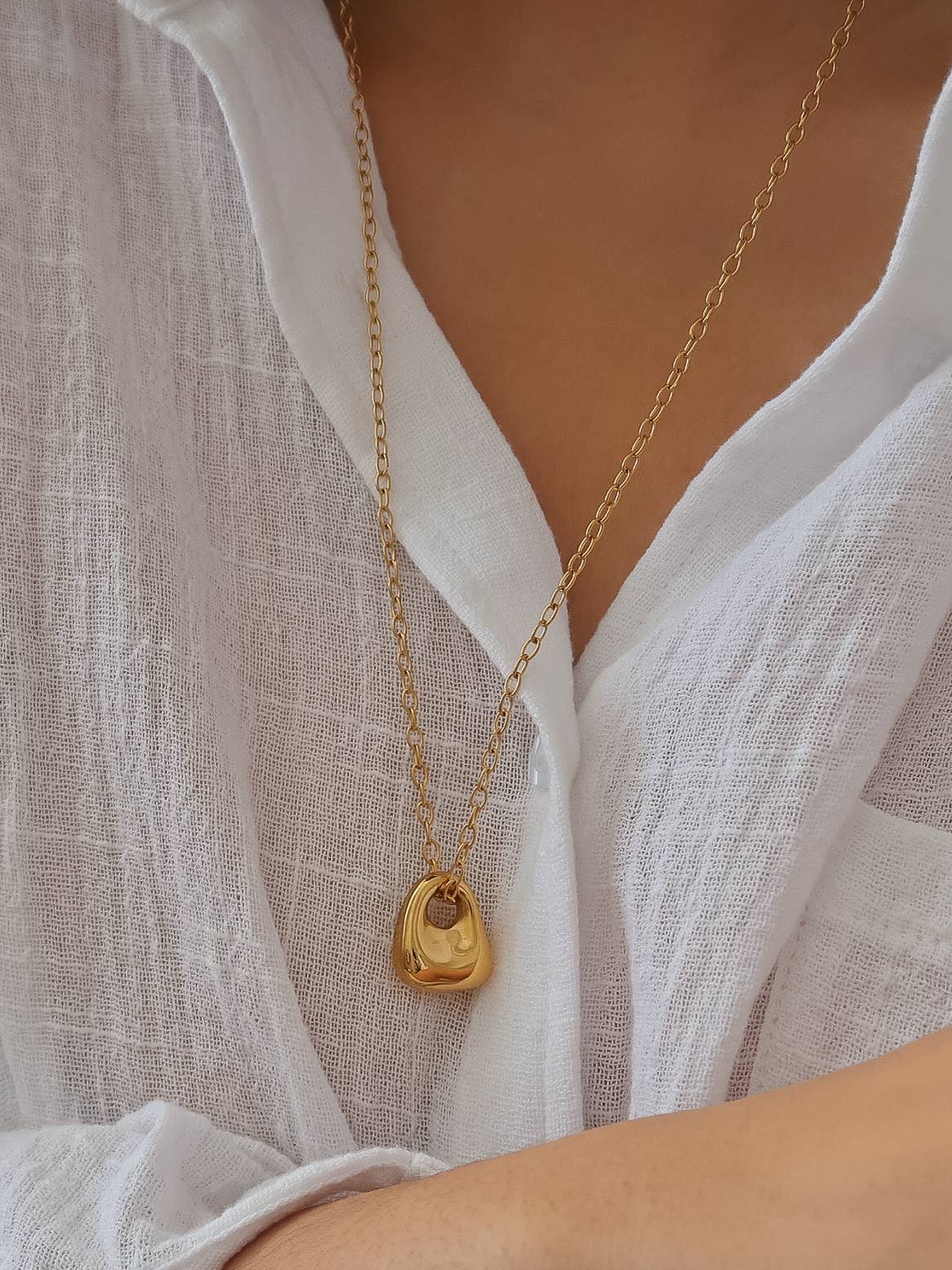 Rosélia Charm Necklace - Yellow Gold-Hand In Pocket
