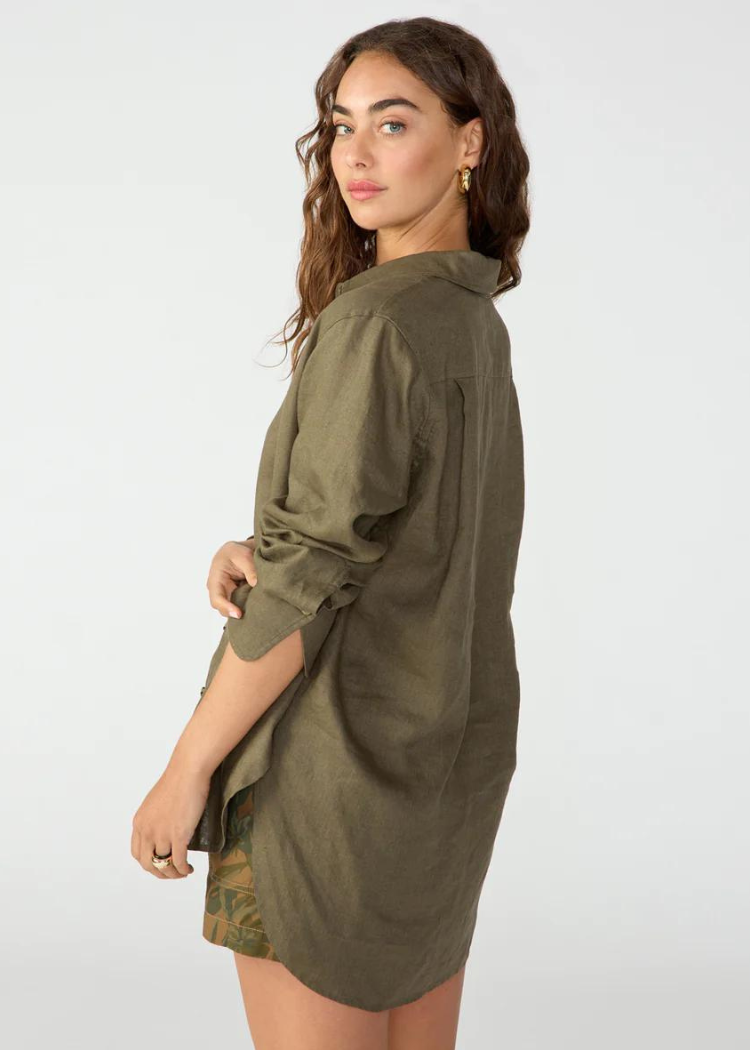 Sanctuary Relaxed Linen Shirt - Mossy Green-Hand In Pocket