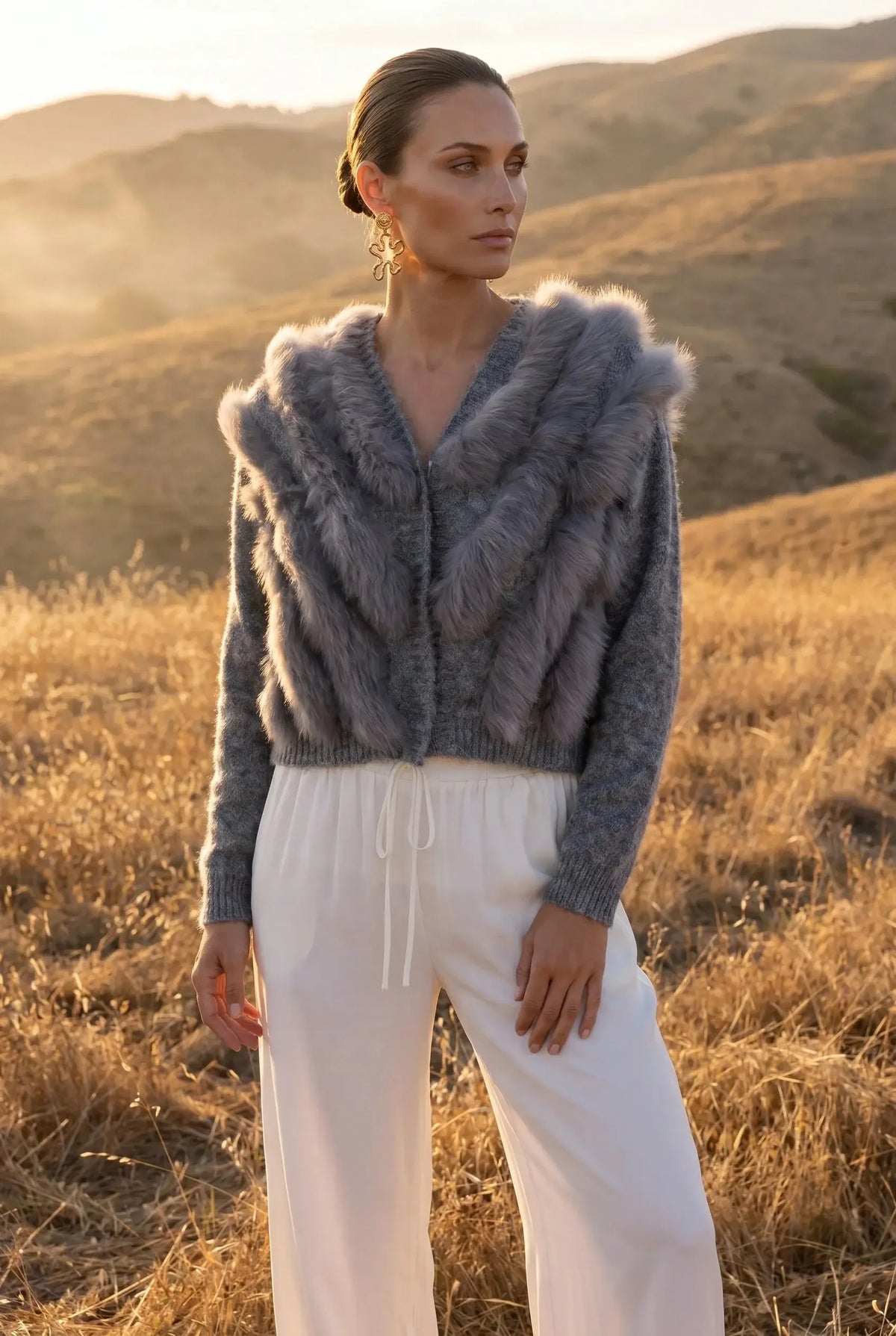 Lisa Maree By The Fireside Cardigan - Grey-Hand In Pocket