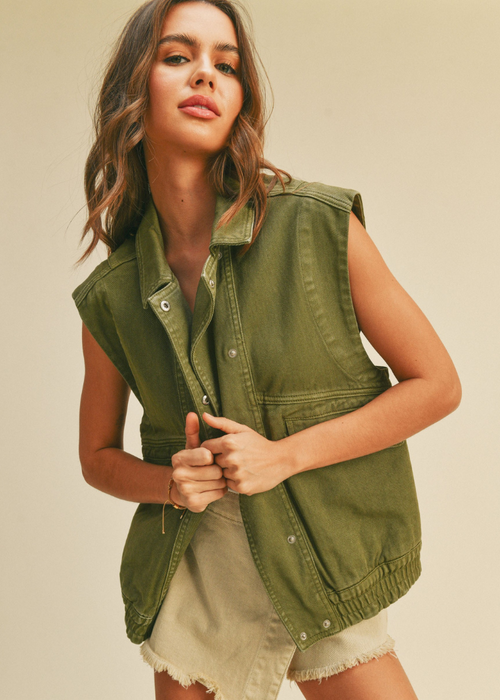 Molli Washed Utility Vest-Hand In Pocket