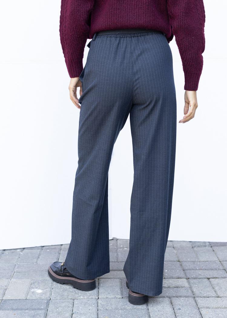 Heartloom Enya Pant-Tar-Hand In Pocket