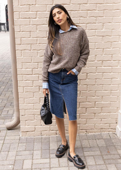 Richie Crew Neck Sweater - Java-Hand In Pocket