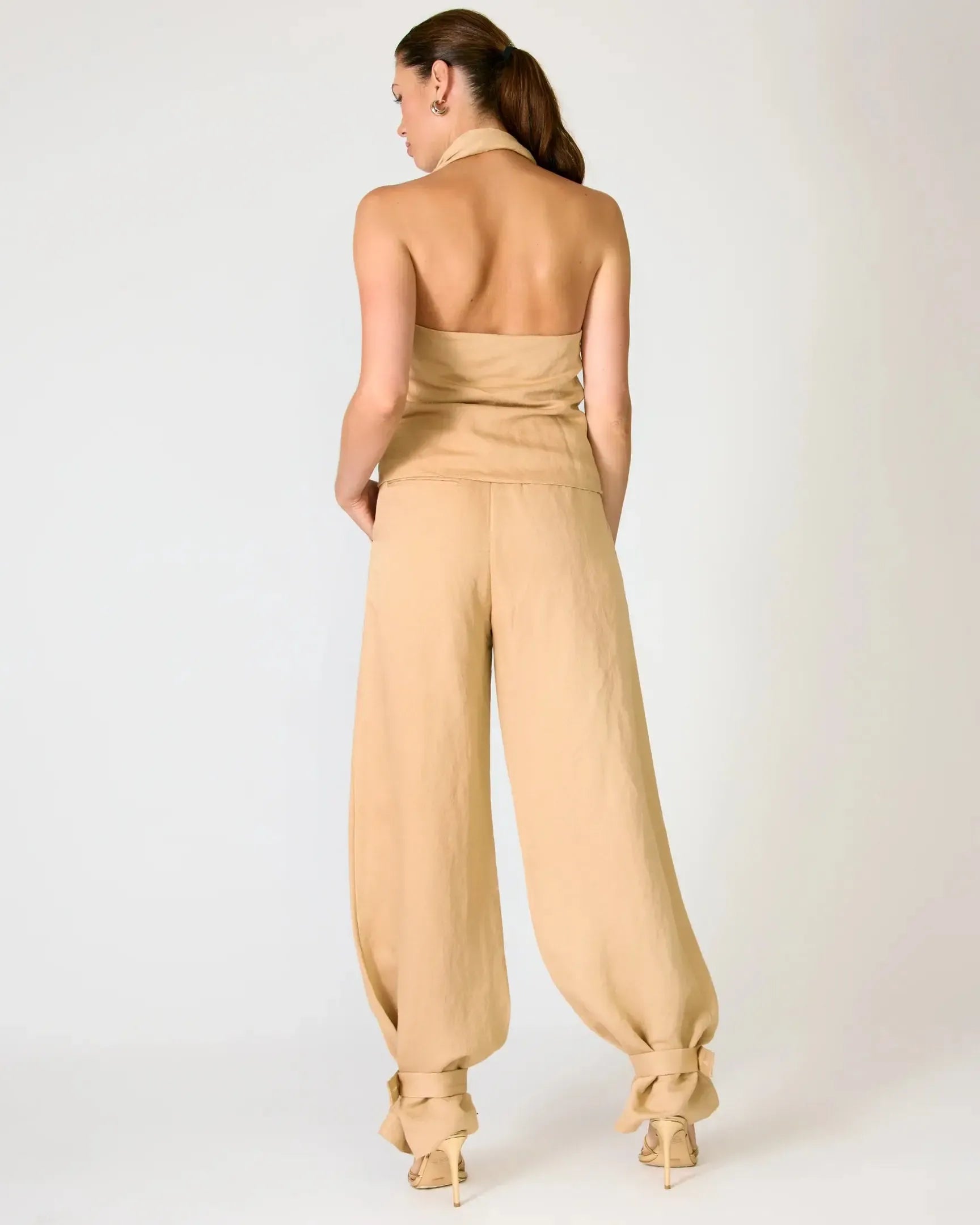 Line + Dot Lelio Top - Tan-Hand In Pocket