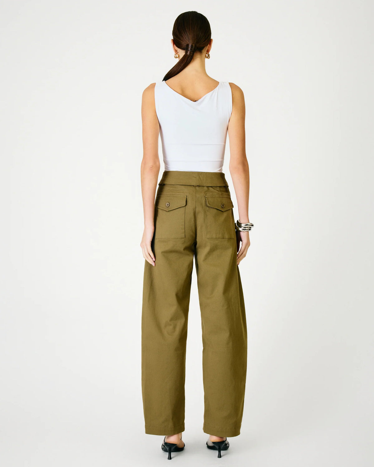Line + Dot Anden Pants - Olive-Hand In Pocket