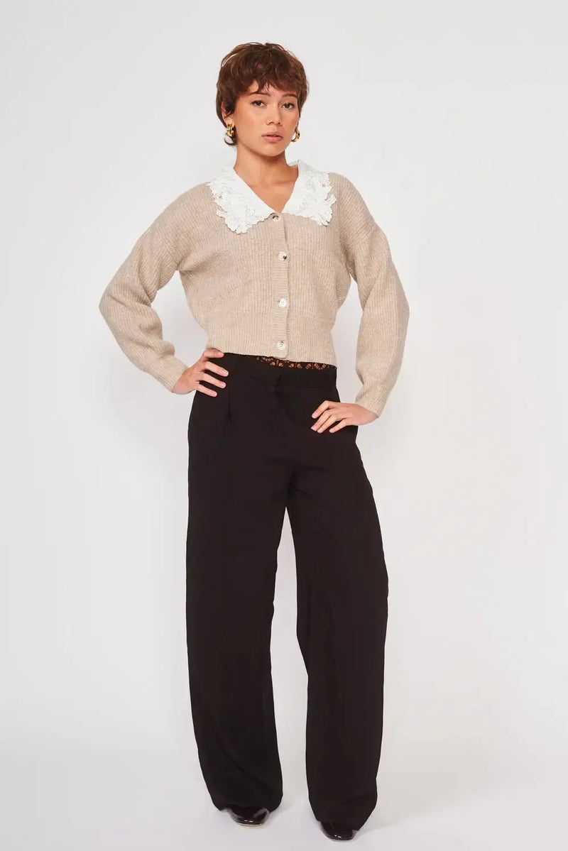 DRA Tula Cardigan- Oatmeal-Hand In Pocket