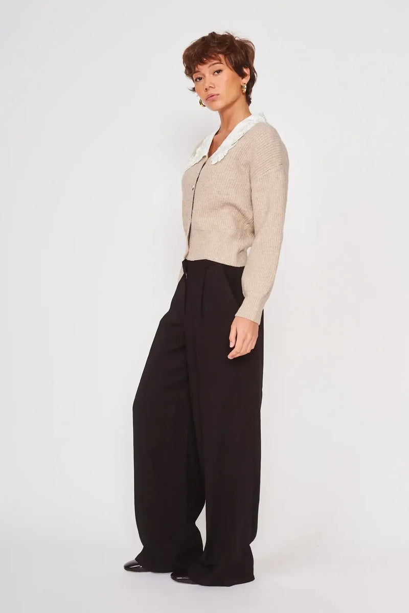 DRA Tula Cardigan- Oatmeal-Hand In Pocket