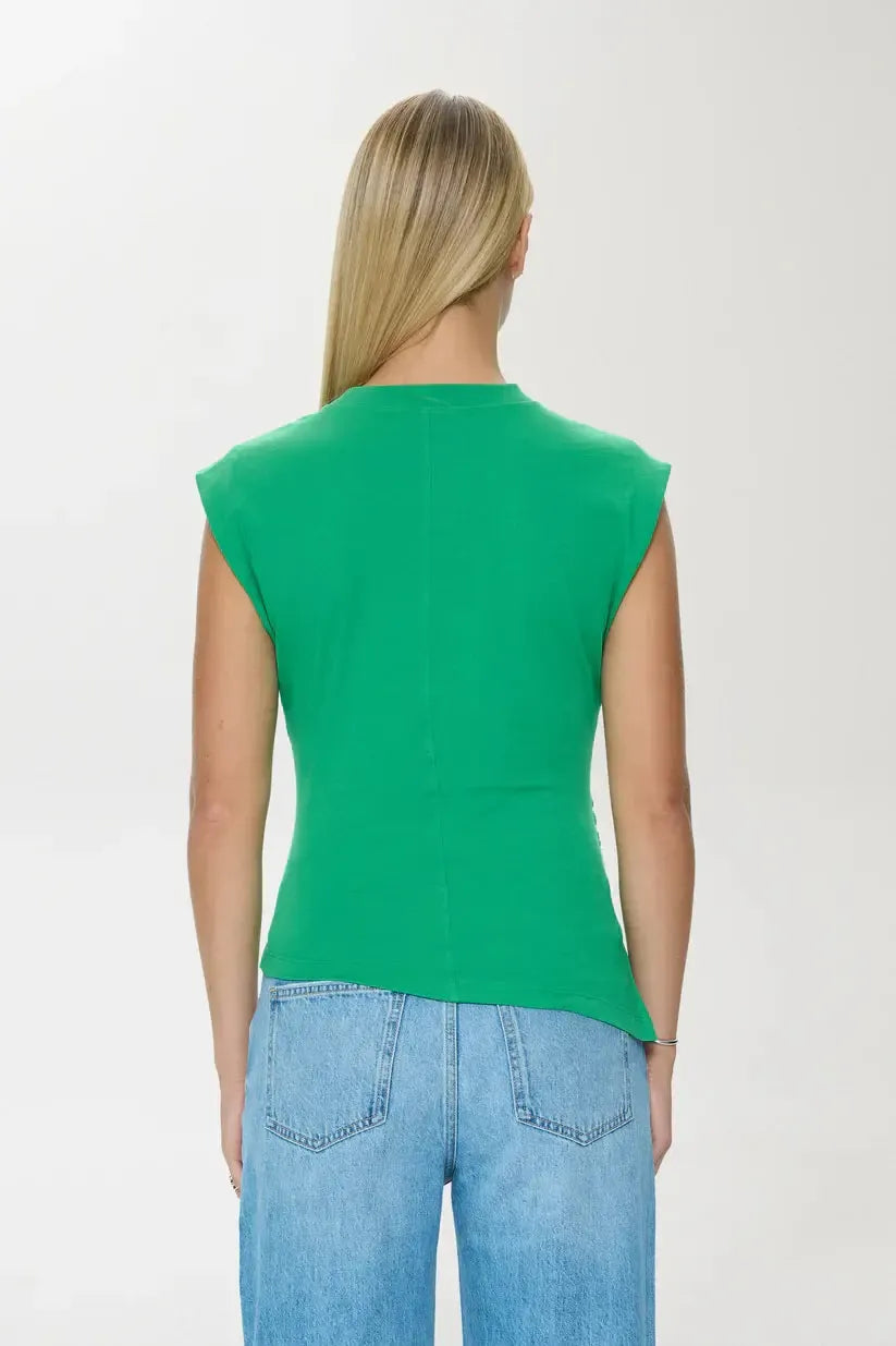 Pistola Nya Tee - Mantis-Hand In Pocket