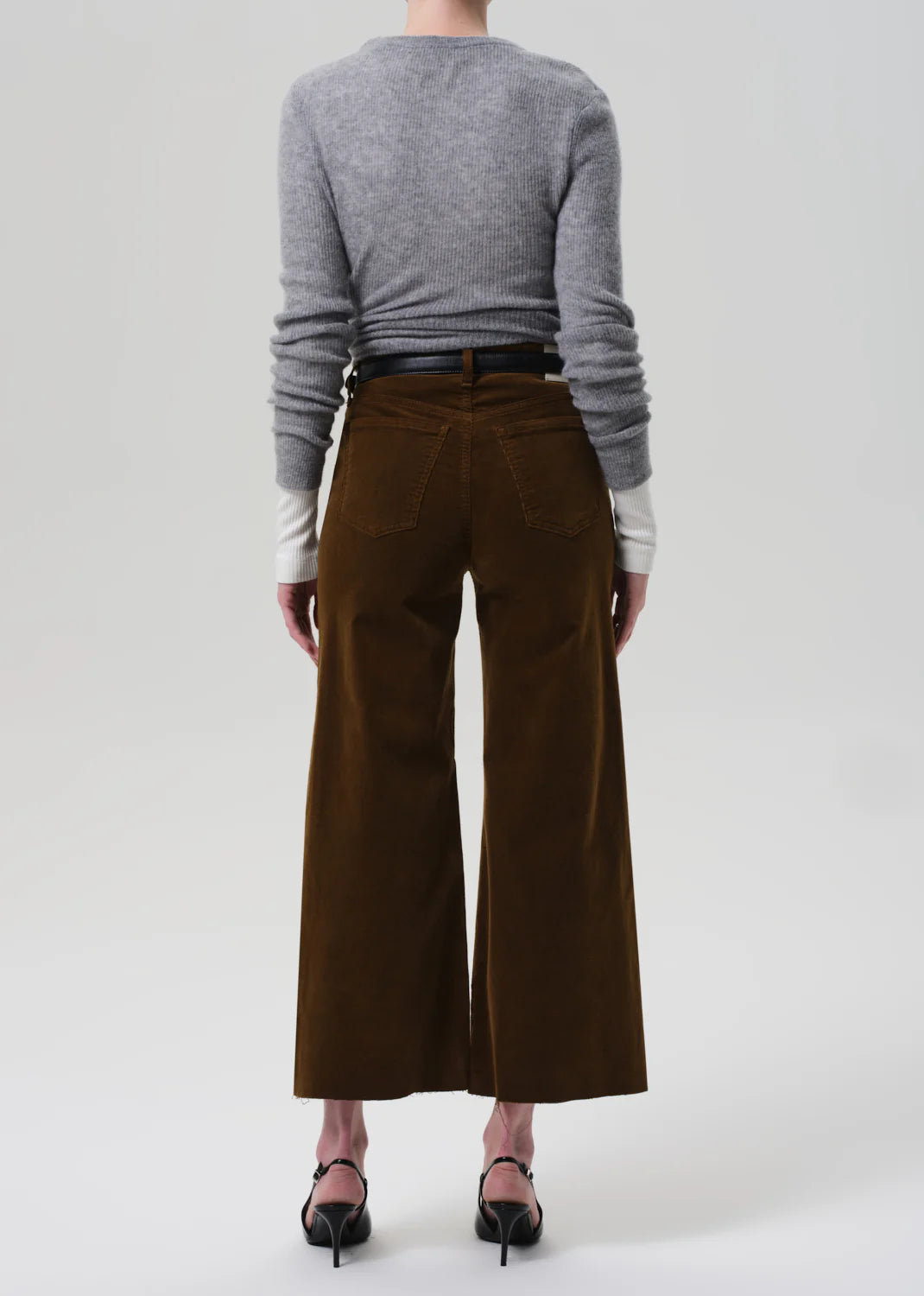 Citizens of Humanity Lyra Wide Leg Crop Pant in Corduroy - Manuka