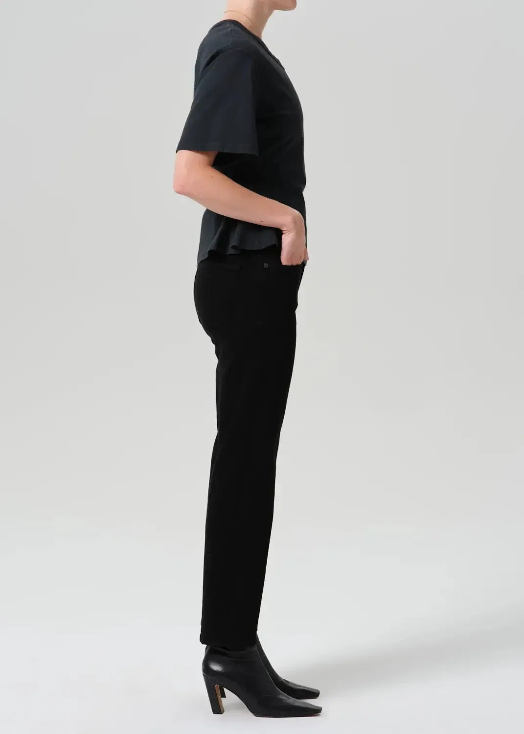 Citizens of Humanity Caia Straight Leg - Plush Black-Hand In Pocket