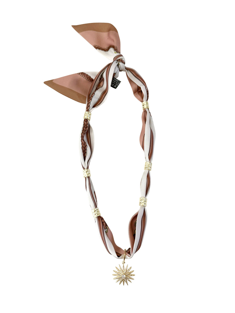 Dakota Scarf Necklace-Hand In Pocket
