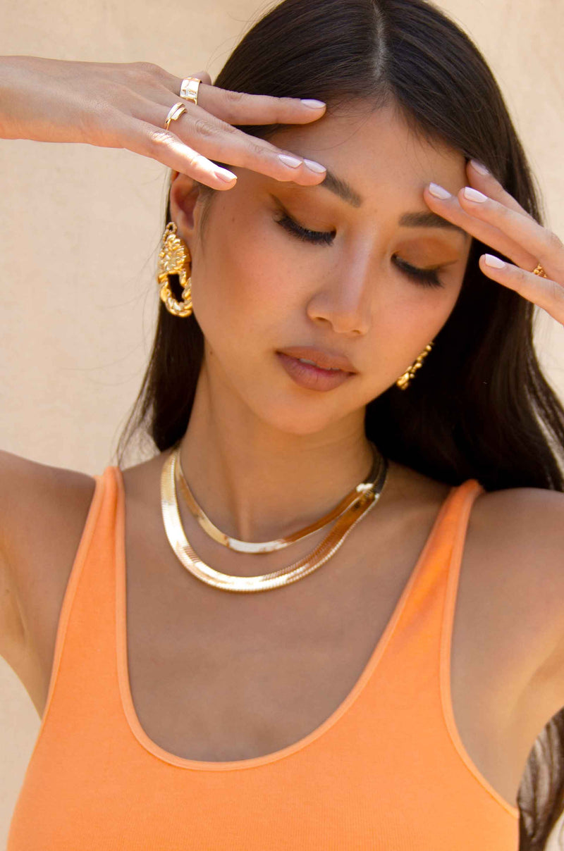 Brooklyn Flat 18k Gold Plated Necklace: One Size-Hand In Pocket