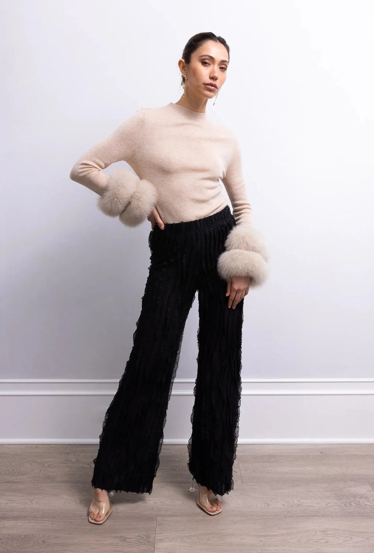Lisa Maree Samara Sweater - Tan-Hand In Pocket