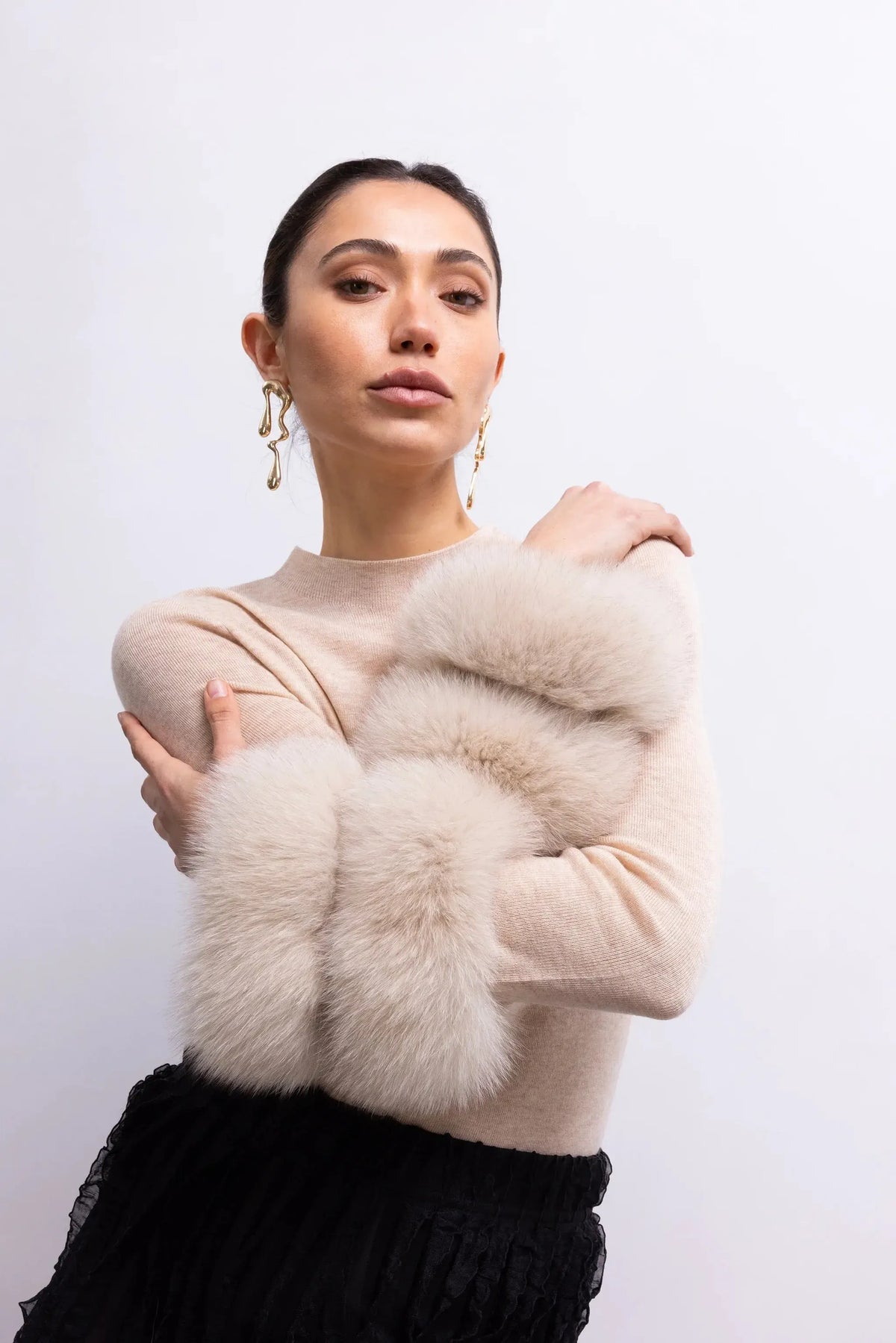 Lisa Maree Samara Sweater - Tan-Hand In Pocket