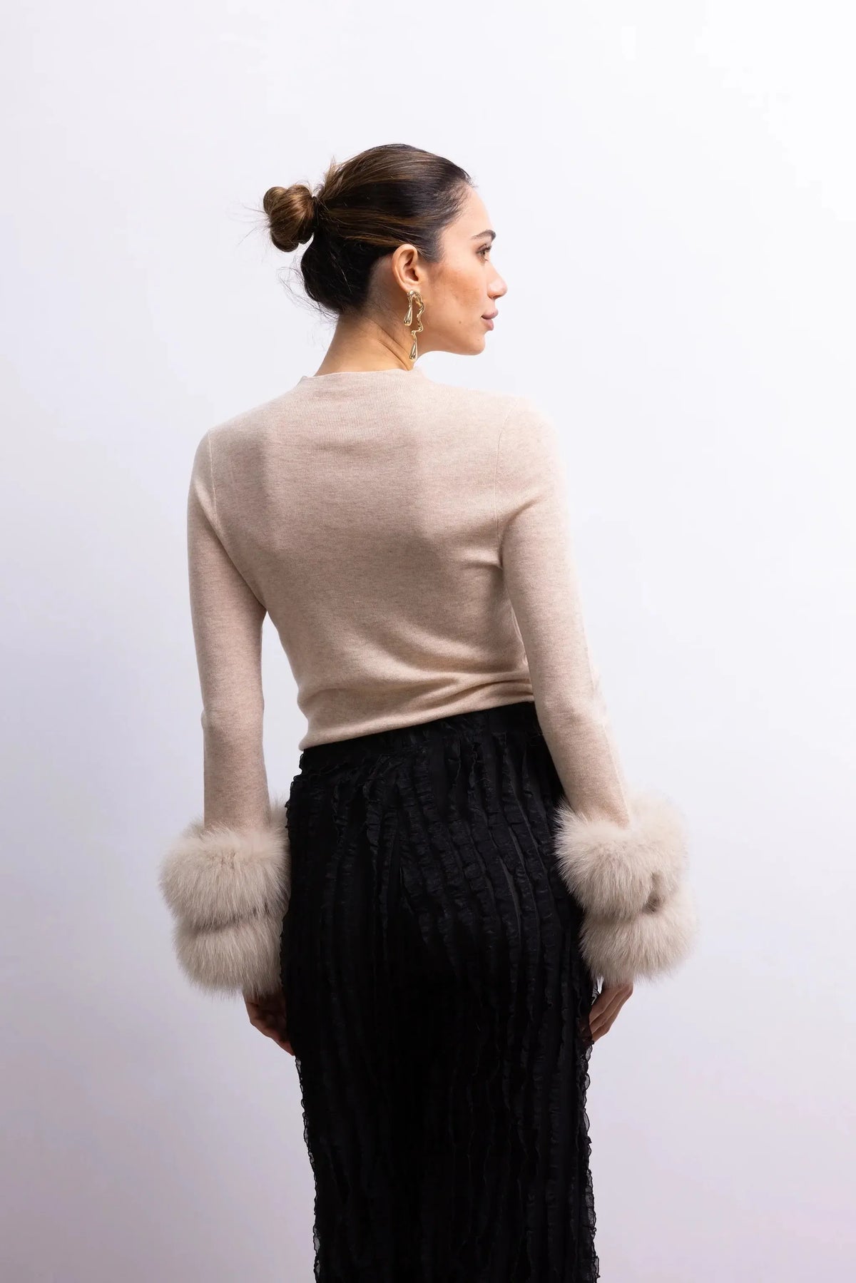 Lisa Maree Samara Sweater - Tan-Hand In Pocket
