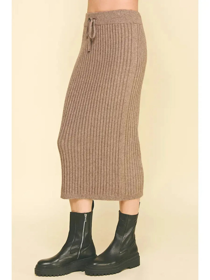 Zoe Sweater Vest- and Skirt Set- Taupe-Hand In Pocket