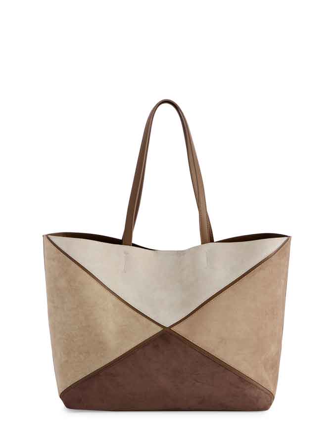 ROMY TOTE: TAUPE-Hand In Pocket