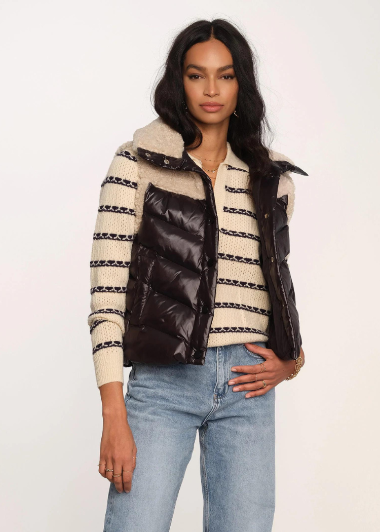 Heartloom Troye Vest- Black-Hand In Pocket