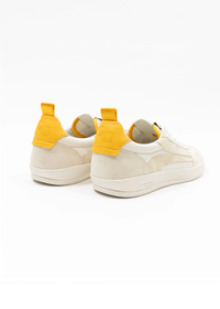 Oncept Fez- Vintage White-Hand In Pocket