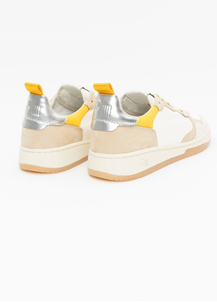 Oncept Phoenix Sneaker- Vanilla-Hand In Pocket