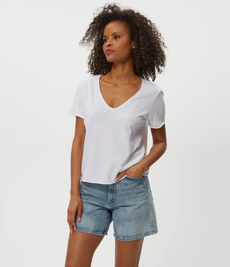 Michael Stars Vera Tee - White-Hand In Pocket