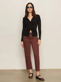 Sanctuary Cadence 90’s Straight Crop - Chicory-Hand In Pocket