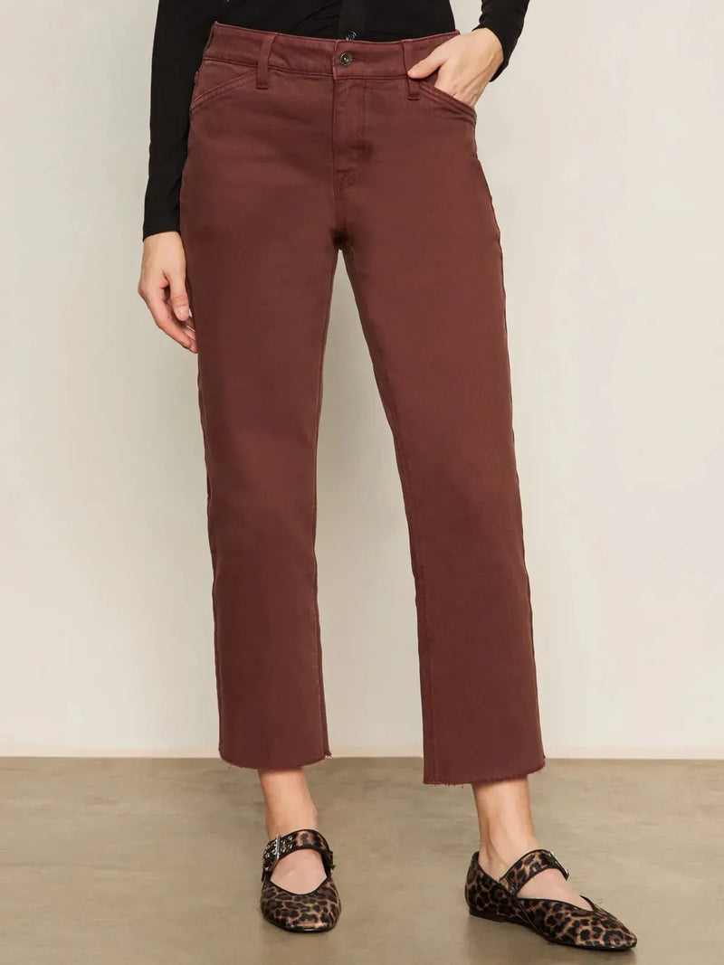 Sanctuary Cadence 90’s Straight Crop - Chicory-Hand In Pocket