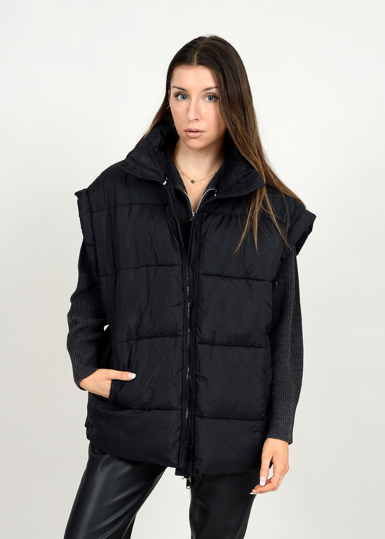 RD Style Ash Puffer Vest - Black-Hand In Pocket
