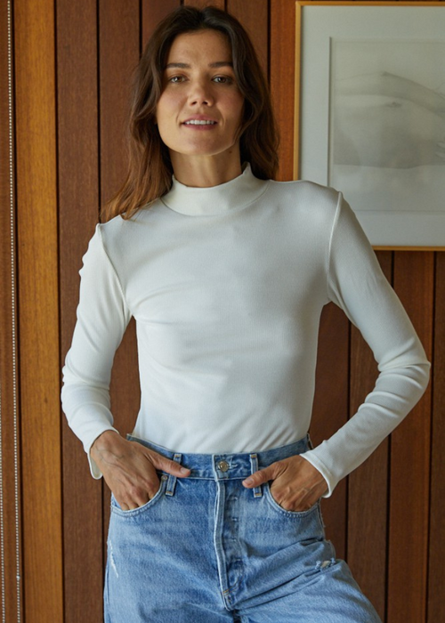 The Every Layer Top - Off White-Hand In Pocket