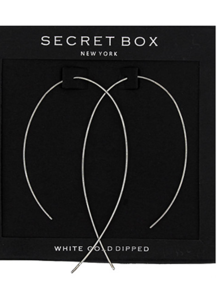 Ciara Curved Earring-Silver-Hand In Pocket