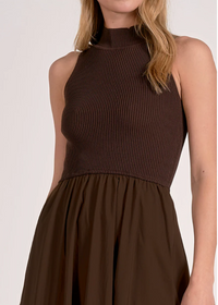 Elan Reagan Maxi Dress - Cocoa-Hand In Pocket