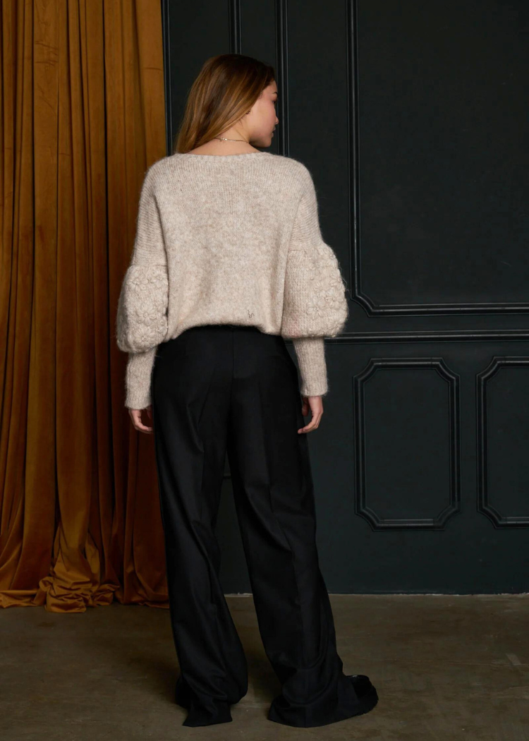 DRA Cynthia Sweater-Hand In Pocket