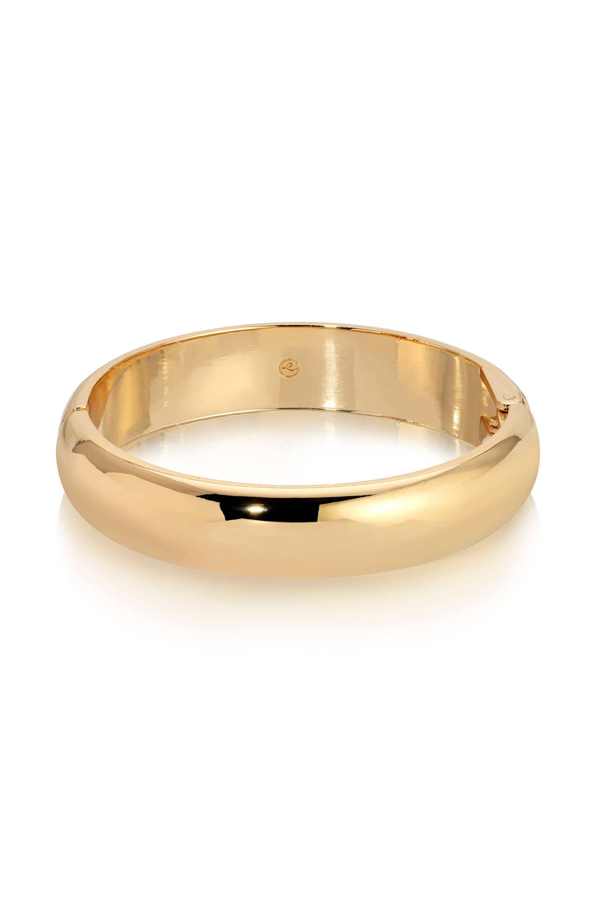Simple Single Bangle: 18k Gold Plated / One Size-Hand In Pocket