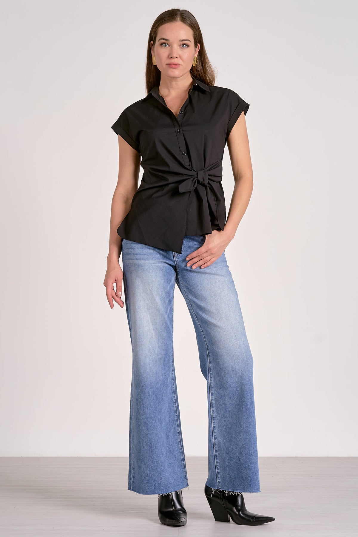 Elan Elsie Tie Front Top - Black-Hand In Pocket