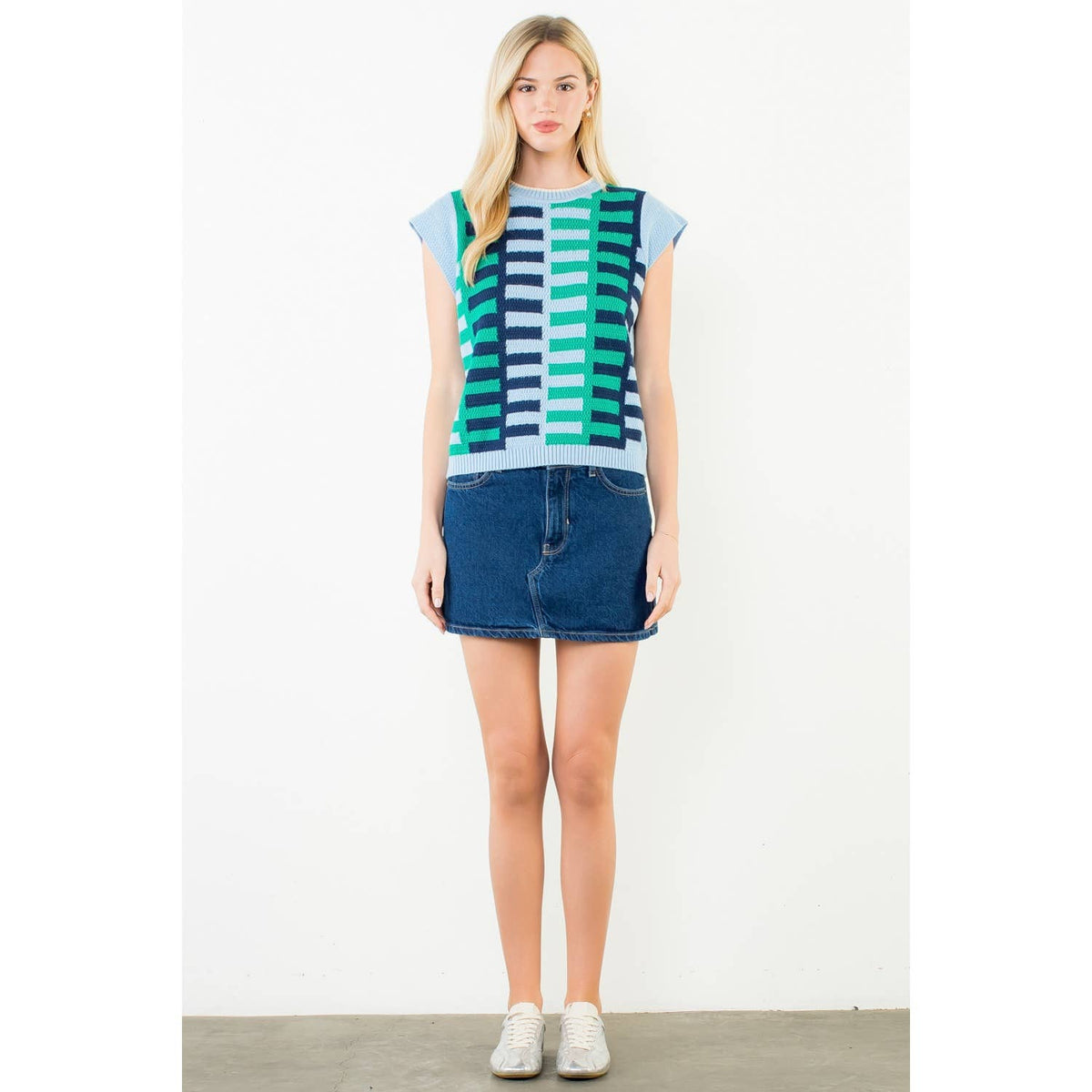 Short Sleeve Colorblock Knit Top: LIGHT BLUE / XS-S-M-L(1-2-2-1)-Hand In Pocket