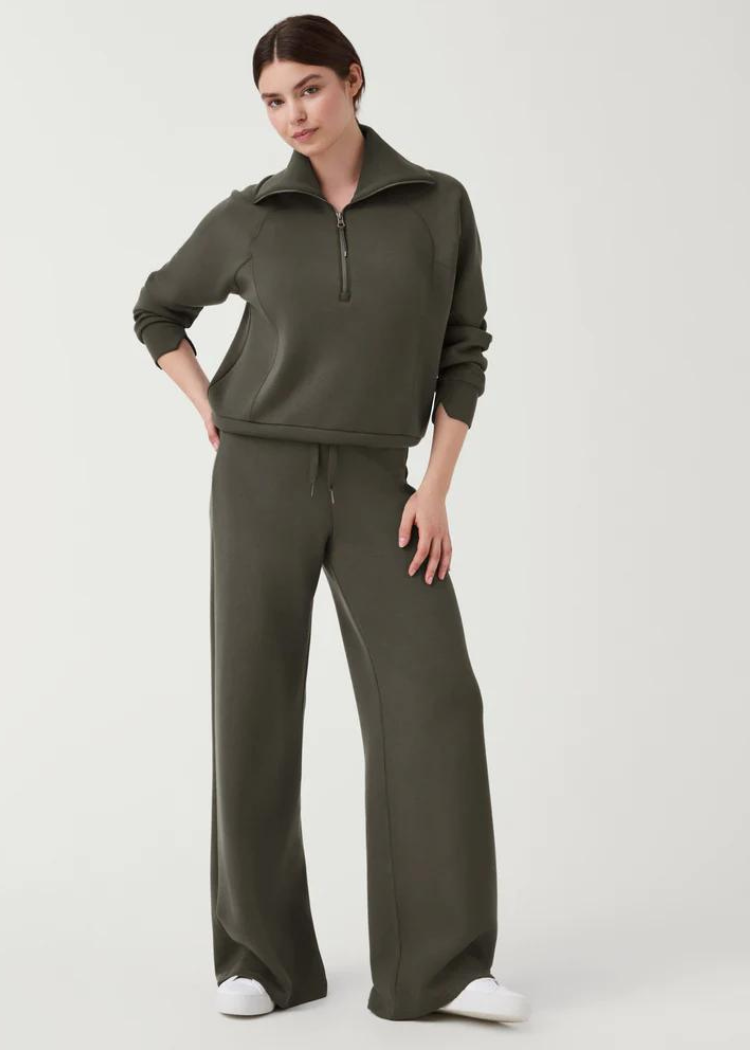 Spanx Air Essentials Zip Up Top- Dark Palm-Hand In Pocket