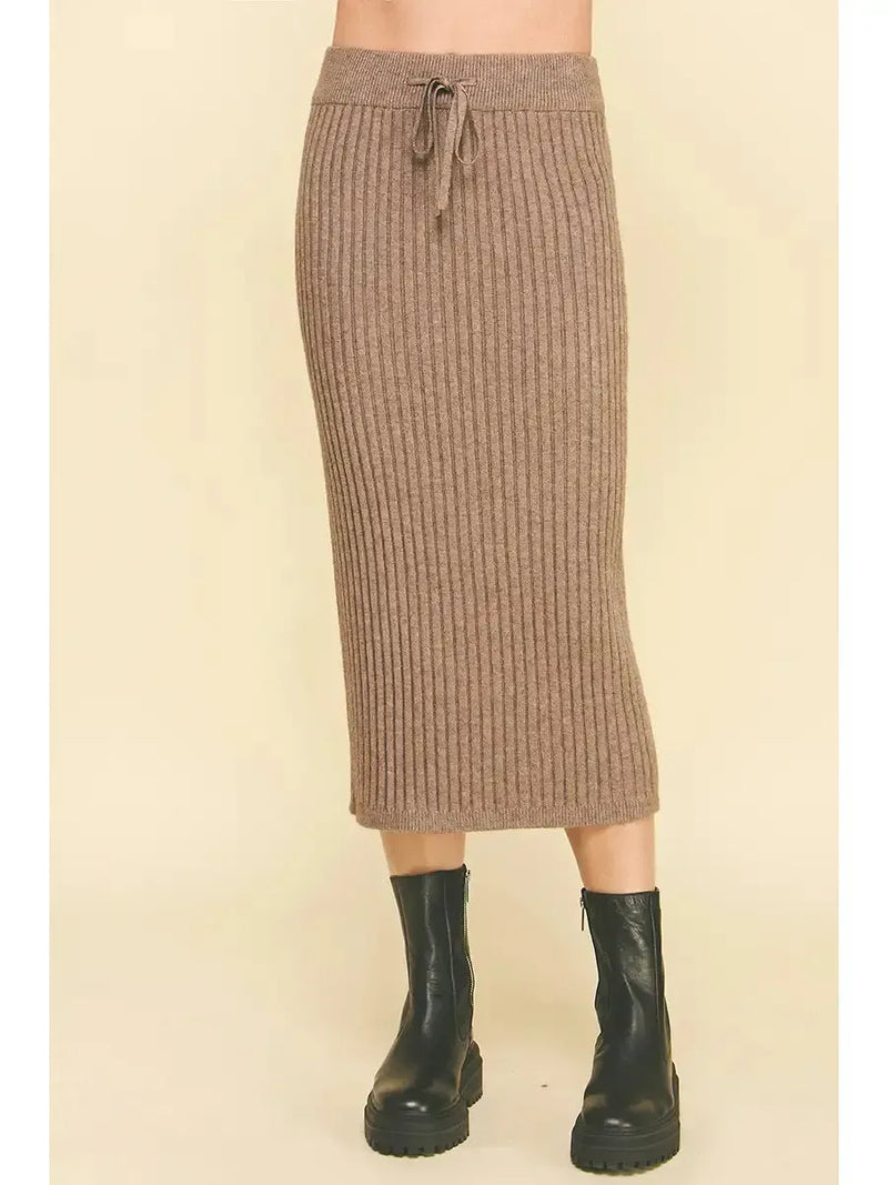 Zoe Sweater Vest- and Skirt Set- Taupe-Hand In Pocket