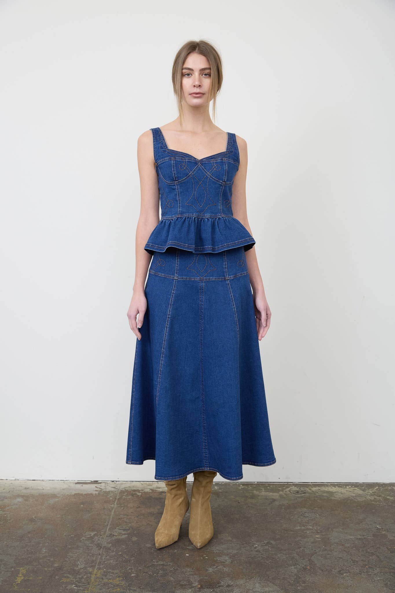 Moon River Savannah Peplum Top - Denim ***FINAL SALE*** Hand In Pocket Moon River Savannah Peplum Top - Denim ***FINAL SALE*** Hand In Pocket