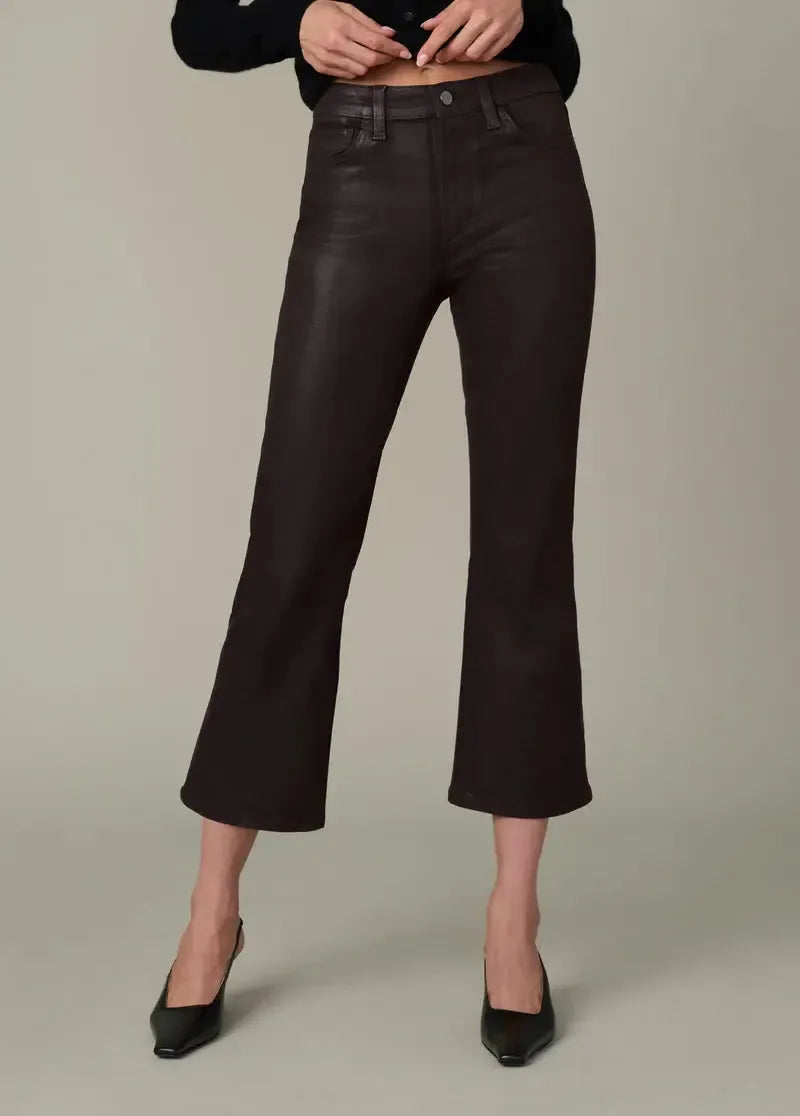Joes Jeans The Callie Cropped Bootcut - Dk Chocolate-Hand In Pocket