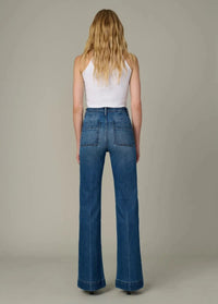 Joes Jeans The Molly Flare- Opulence-Hand In Pocket