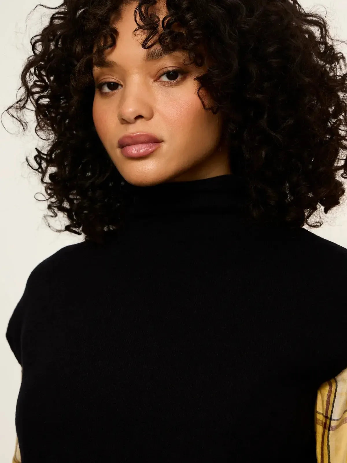 Sanctuary Mock Neck Sweater Shell - Black-Hand In Pocket